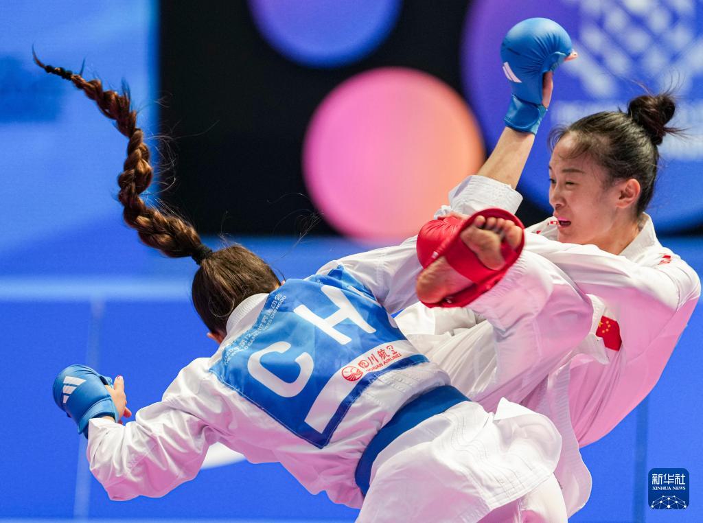 amp, tenan, 梅内塞斯在