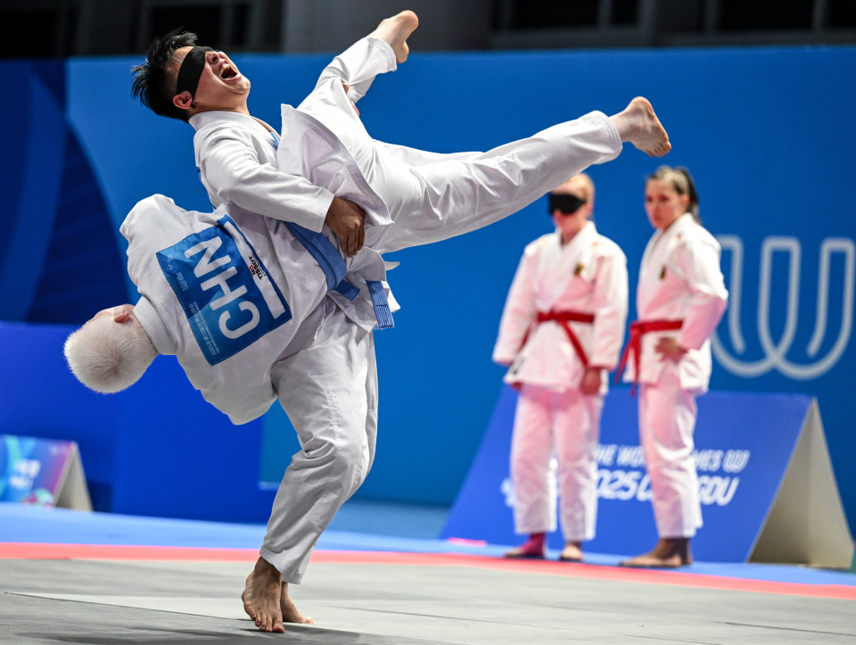 wAA, 新华社记者 wAA, 新华社记者