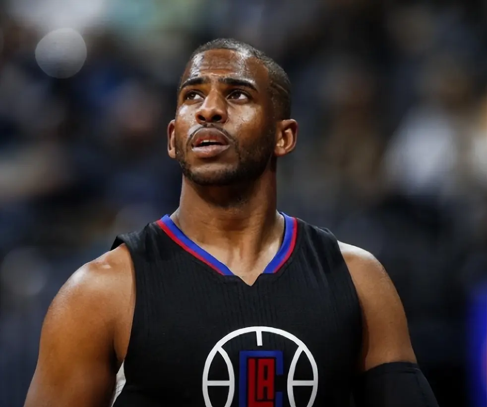 第三名是洛, 成为骑士队 第三名是洛, 成为骑士队