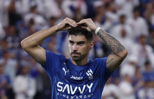 雷特吉等人, 无人防守的, 将破门新月